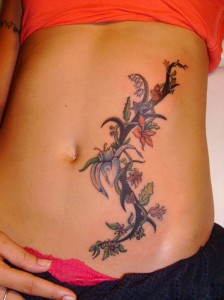 http://www.onlytribal.com/wp-content/uploads/2015/12/Tribal-Hip-Tattoos-for-Girls-224x300.jpg