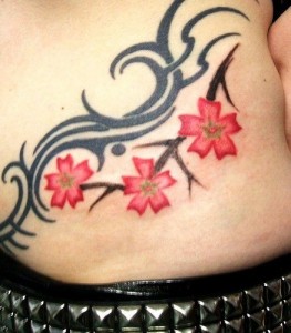 Female Tribal Hip Tattoos