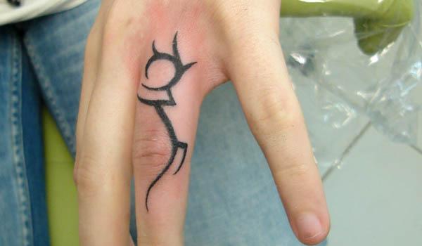 40 Epic Finger Tattoo Ideas For Women and Men  Tikli