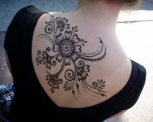 Tribal Henna Tattoo for Women