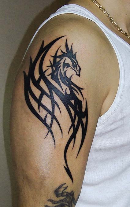 Dragon tribal tattoo design Royalty Free Stock SVG Vector